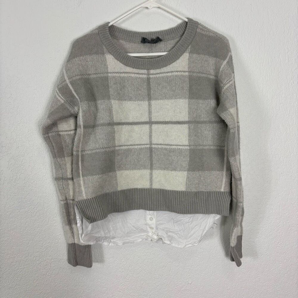 Anthropologie Grey and White‎ Plaid Fleece Sweater w/ White Button Up Under XS